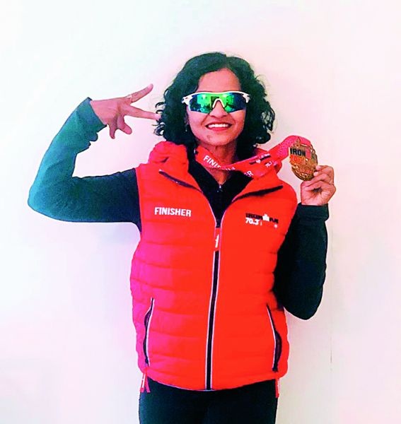 Triathlon race; Sunita Dhote wins Lady Ironman | ट्रायथलॉन शर्यत; सुनीता धोटे ‘लेडी आयर्नमॅन’