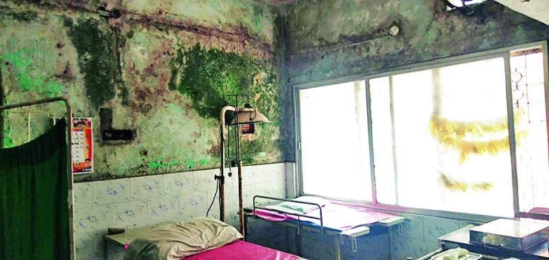Delivery in dirty rooms in govt hospitals Nagpur | गळणारे छत, शेवाळं असलेल्या भिंतींच्या कक्षात होते प्रसूती