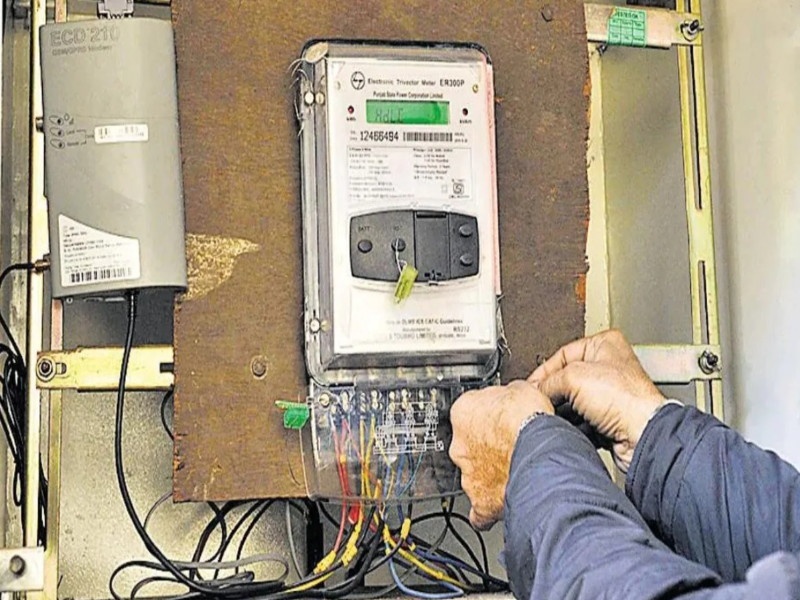 98 lakh electricity theft in 18 months by changing the meter | Pimpri Chinchwad: मीटरमध्ये फेरफार करून १८ महिन्यांमध्ये ९८ लाखांची वीजचोरी