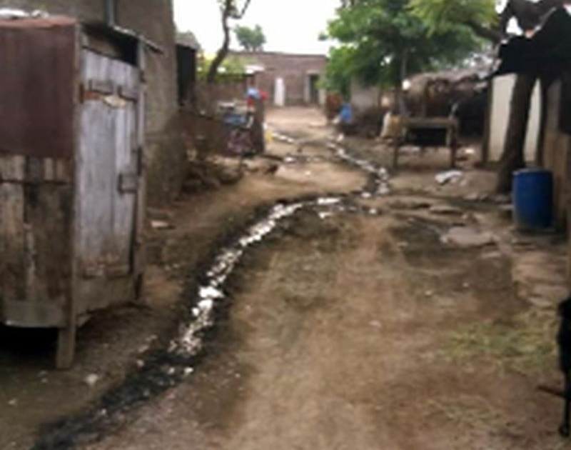 Neglected abortions deprived of village development | उपेक्षित उभरांडी गाव विकासापासून वंचित