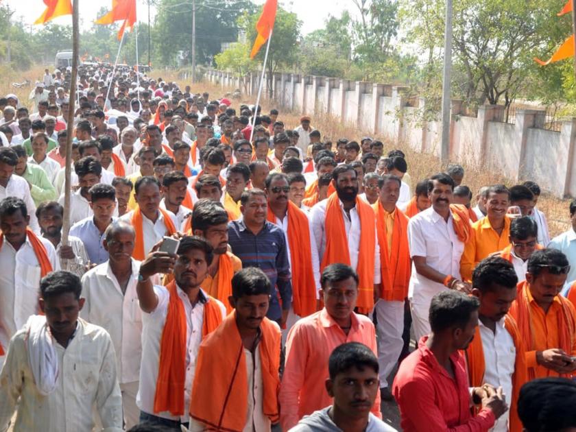  For the demands of farmers, the Sena's rally organized by the Shiv Sena | शेतकऱ्यांच्या मागण्यांसाठी शिवसेनेतर्फे धडक मोर्चा