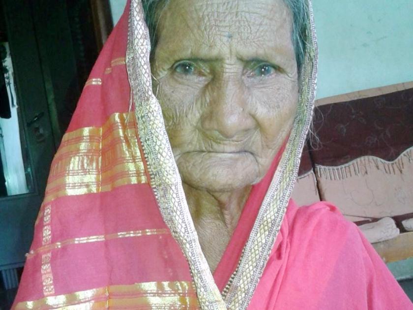 The 98-year-old mother-in-law lost to Corona because of her stress-free lifestyle | ९८ वर्षीय सासूने सुनेपुर्वीच टेन्शन फ्री जीवनशैलीमुळे कोरोनाला हरविले
