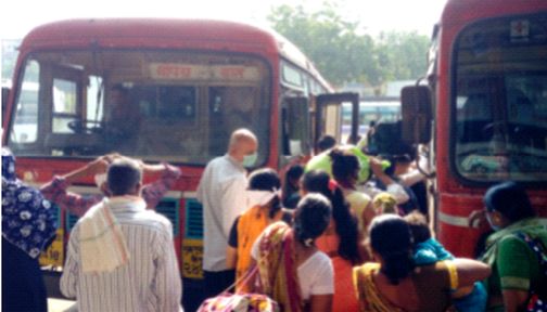 Great response to passenger transport in Gujarat | गुजरातमधील प्रवासी वाहतुकीला मोठा प्रतिसाद