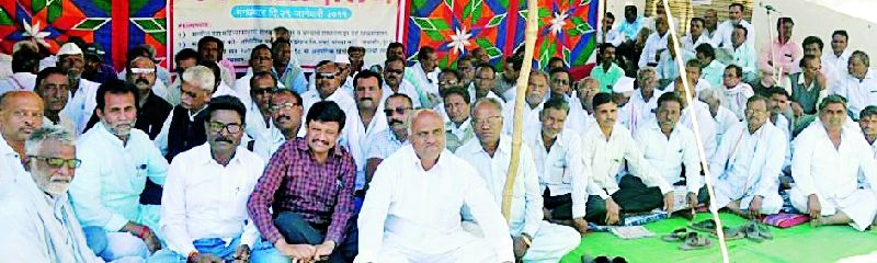 Congress, NCP's opposition to 'Khavisan' | काँग्रेस, राष्ट्रवादीच्या विरोधासाठी सत्ताधाऱ्यांचा ‘खविसं’कडे कानाडोळा
