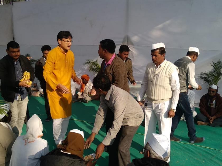 welcome,dindhi,Panchayat,samiti | पंचायत समितीतर्फे दिंड्यांचे स्वागत