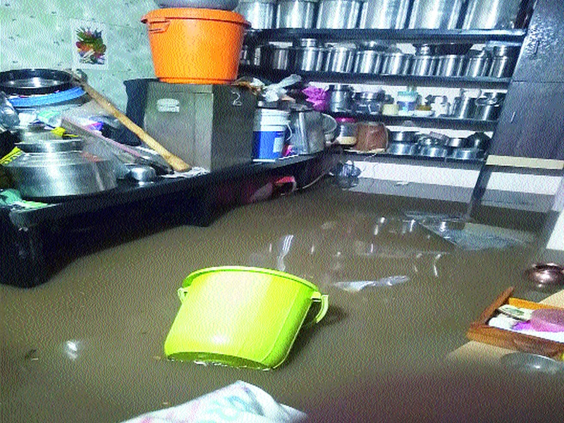  Damage to the houses of crores due to rains in Shramiknagar area | श्रमिकनगर भागात पावसामुळे कोटींच्या घरात नुकसान