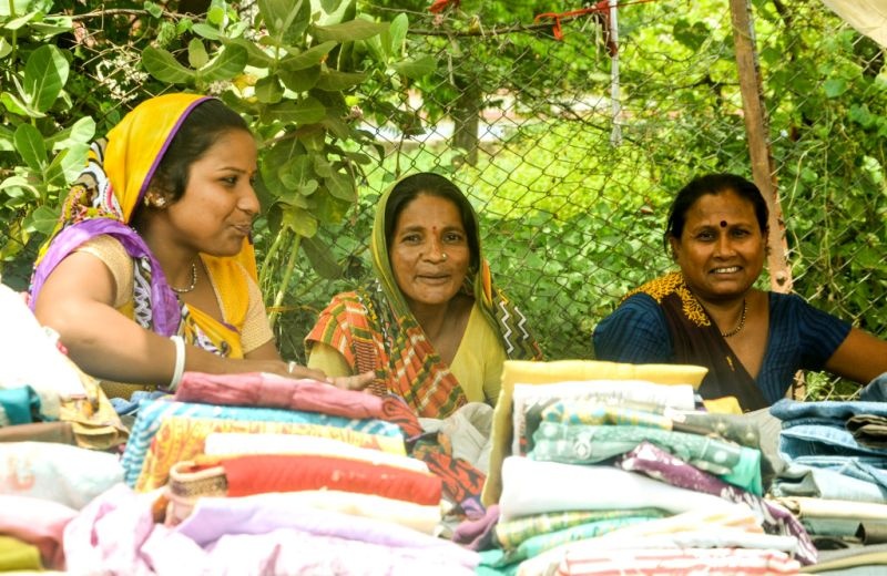 The rag market in Nagpur is in crisis | नागपुरातील चिंधी बाजार व्यावसायिक संकटात
