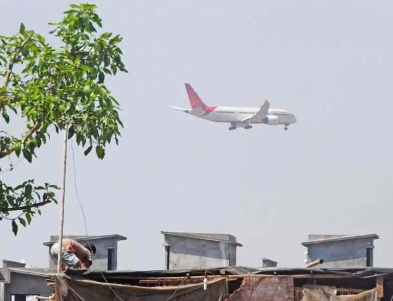 Construction of a building near the Nagpur Airport will be costly | नागपूर विमानतळाजवळ इमारत बांधणे महागात पडणार