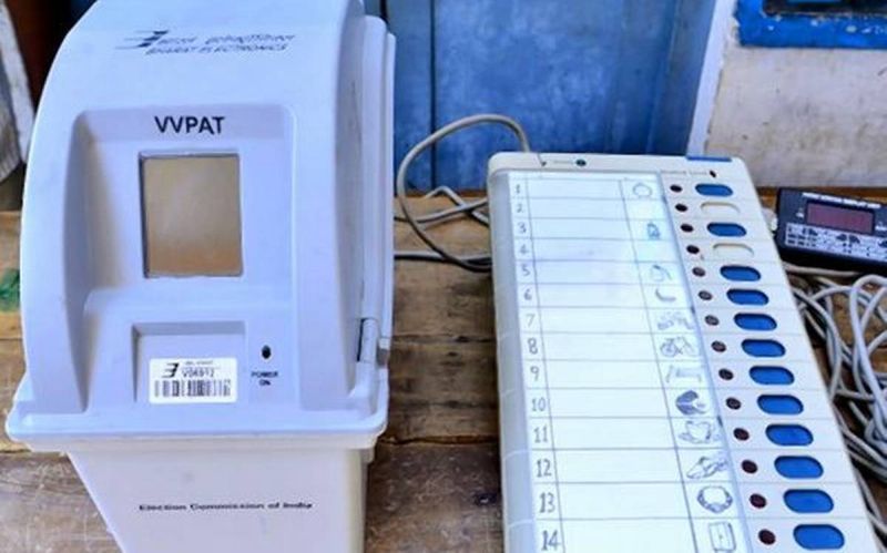 Lok Sabha Election 2019; Demand of Counting of votes in VVPAT | Lok Sabha Election 2019; व्हीव्हीपॅटमधील चिठ्ठ्यांची व्हावी मोजणी