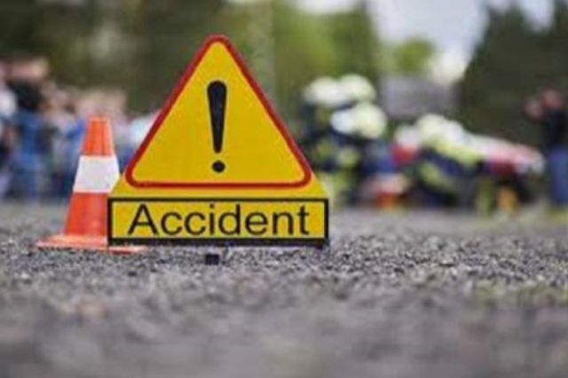 One killed, two injured in Yeola road accident | येवल्यात दुचाकी अपघातात एक ठार, दोघे जखमी