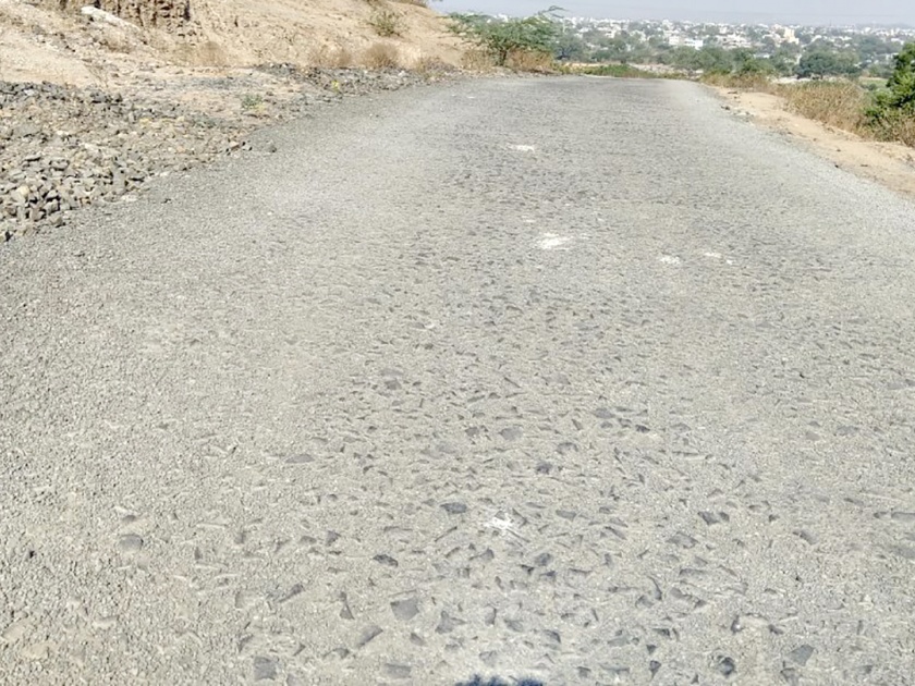 Malkapur - Mandhwa road has been suspended for three months | मलकापूर - मांडवा रस्त्याचे काम तीन महिन्यांपासून ठप्प