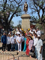 Greetings to Mahatma Gandhi in Sangli by NCP | राष्ट्रवादीतर्फे सांगलीत महात्मा गांधींना अभिवादन