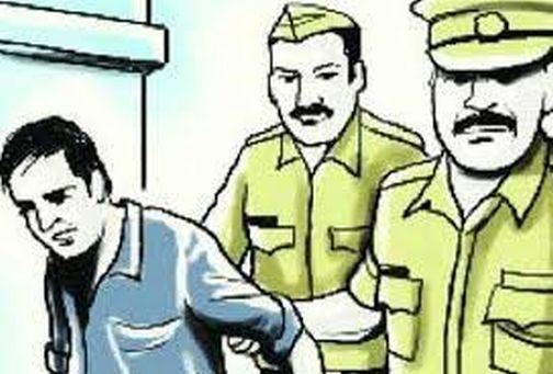LCB arrests burglar in Gujarat | वून देण्याच्या बहाण्याने गुजरातमध्ये घरफोडी करणारा जेरबंद एलसीबीची कारवाई