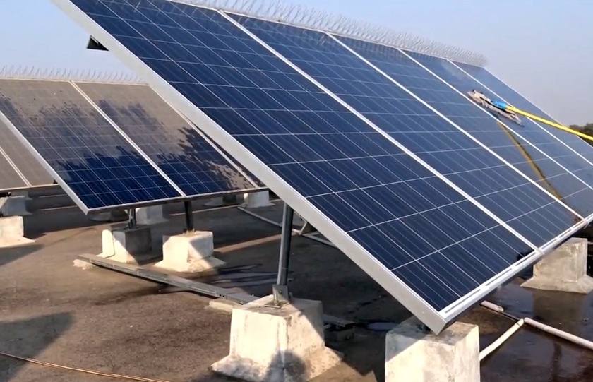 Parbhani: Approval of solar energy project worth Rs. 1 crore | परभणी : १७ कोटी रुपयांच्या सौर ऊर्जा प्रकल्पास मंजुरी
