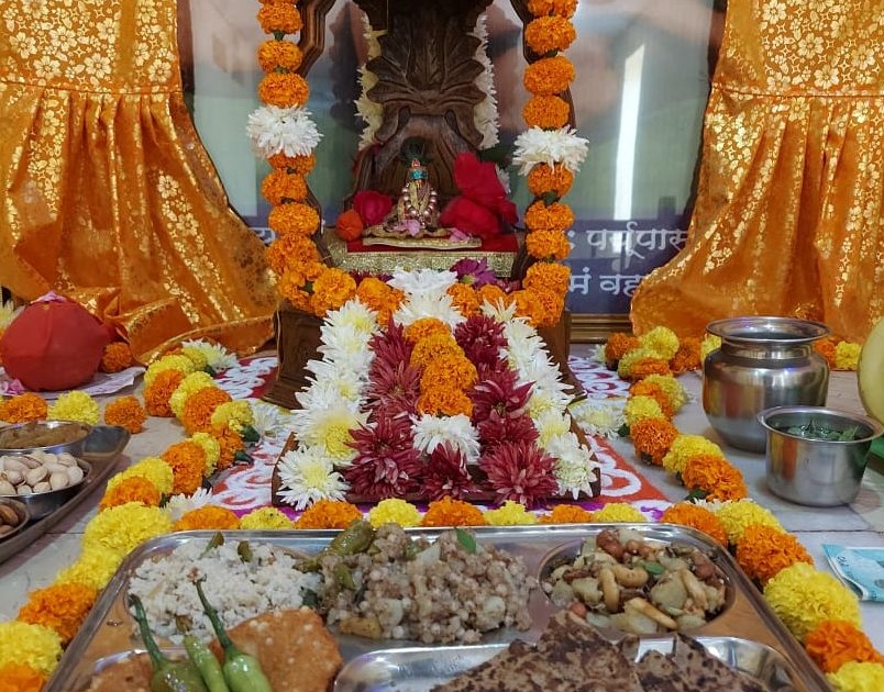 A grand ceremony at Swami Samarth Kendra on the occasion of Datta Jayanti at Muktainagar | मुक्ताईनगर येथे दत्त जयंतीनिमित्त स्वामी समर्थ केंद्रात दिमाखात सोहळा 