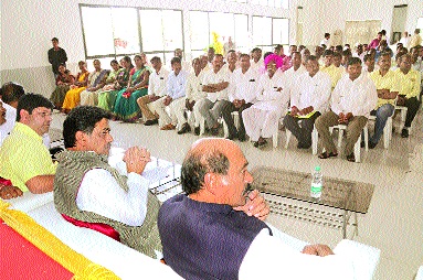Subhash Zambad Congress demands for candidature for Aurangabad Lok Sabha elections | सुभाष झांबड यांना काँग्रेसतर्फे औरंगाबाद लोकसभेसाठी उमेदवारीची मागणी