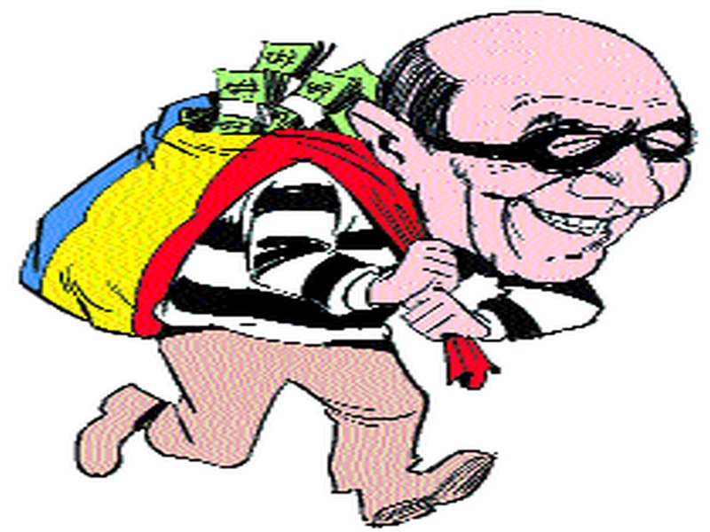  Theft in lakhs of rupees in the burglary | घरफोडीमध्ये पावणेतीन लाखांचा ऐवज चोरीस