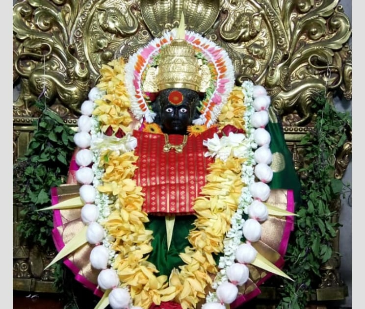 Navratri: Online visitors instead of devotees | Navratri : भाविक संख्येऐवजी ऑनलाईन व्हिजीटर्स