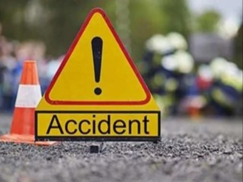 Two killed in a road accident on Nifed road | निफाड रस्त्यावर अपघातात दोन ठार
