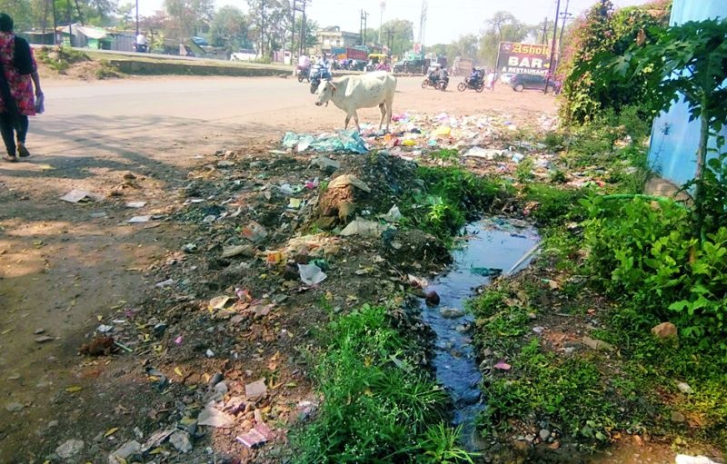Types in Tukdoji ward area: Struggle for drinking water | तुकडोजी वॉर्ड परिसरातील प्रकार : पिण्याच्या पाण्यासाठी करावा लागतोय संघर्ष