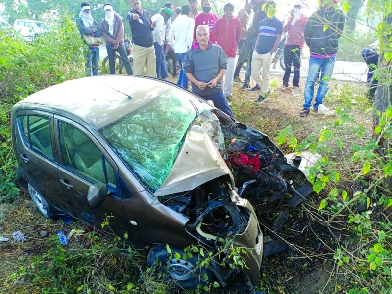 Two killed in Malkapur-Buldana road accident | मलकापूर-बुलडाणा मार्गावर अपघातात दोन ठार