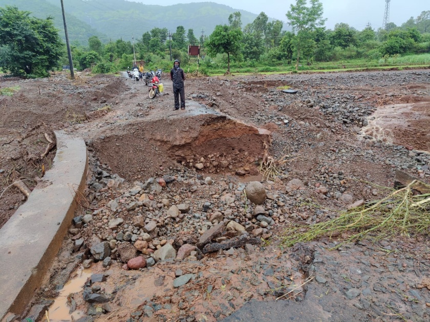 400 crore loss due to heavy rains in the district, panchnama continues | अतिवृष्टीमुळे जिल्ह्यात ४०० कोटींचे नुकसान, पंचनामे सुरुच