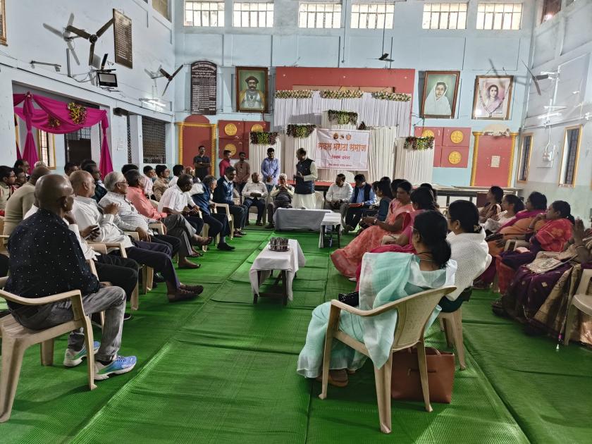 Support to Manoj Jarange's movement in Sakal Maratha Samaj meeting | सकल मराठा समाजाच्या बैठकीत जरांगेंच्या आंदोलनाला समर्थन