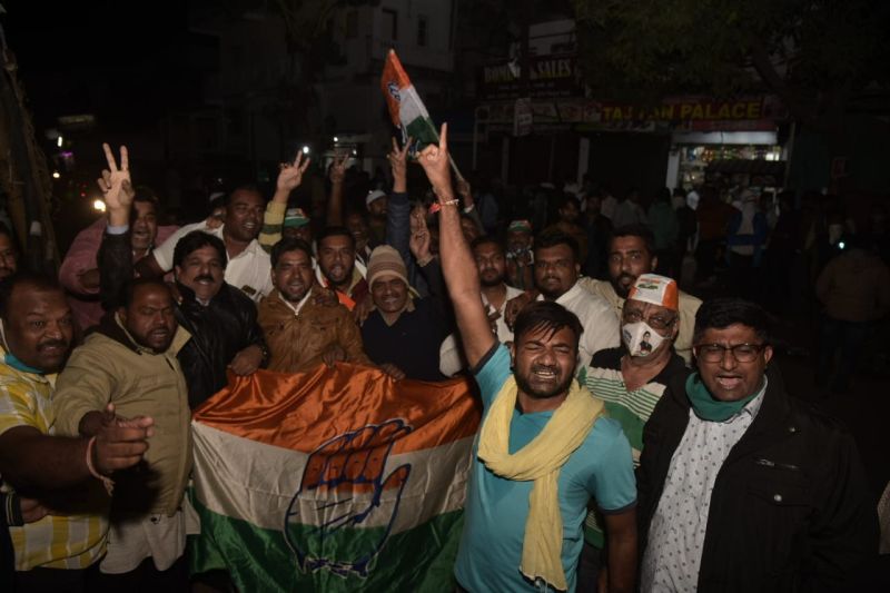 Nagpur Graduate Constituency; The advance of the Congress wanjari in the BJP's fort | नागपूर पदवीधर मतदारसंघ ; भाजपच्या गडात काँग्रेसच्या वंजारींची आगेकूच