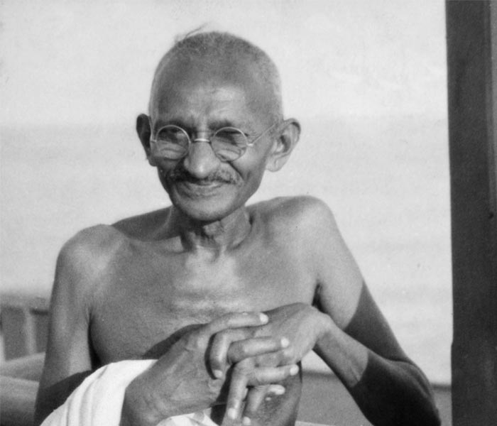 M Gandhi's 150 th anniversary; 94 years ago Khadi movement starts | म. गांधी १५० वे जयंती वर्ष; ९४ वर्षांपूर्वी वर्धा जिल्ह्यात रोवली ग्रामोद्योगाची मुहूर्तमेढ