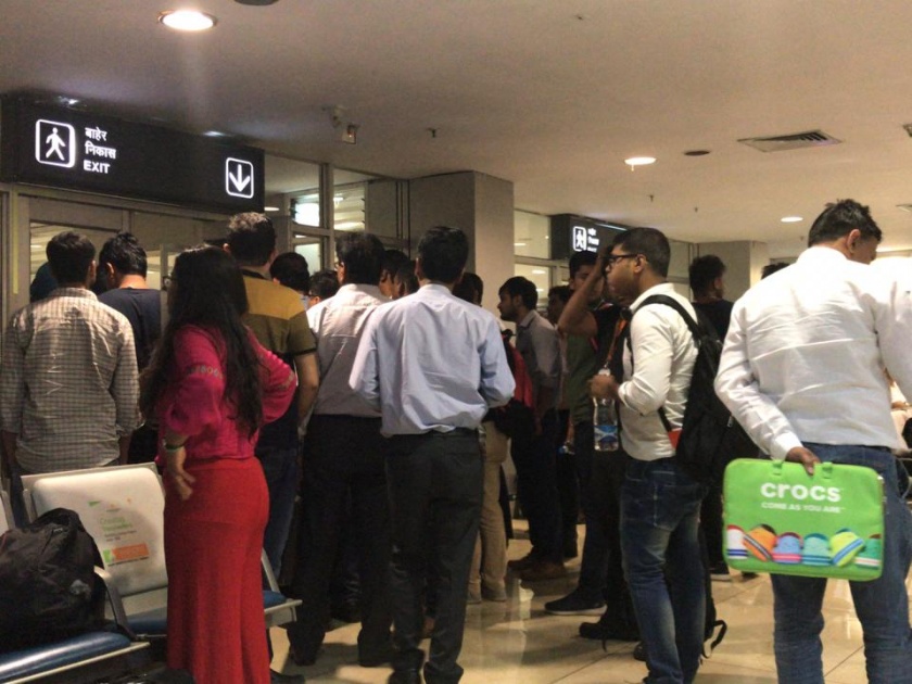 Emergency landing of Nagpur-Delhi flight in Nagpur | बंगलोर-दिल्ली विमानाचे नागपुरात आकस्मिक लँडिंग; अखेरीस रवाना