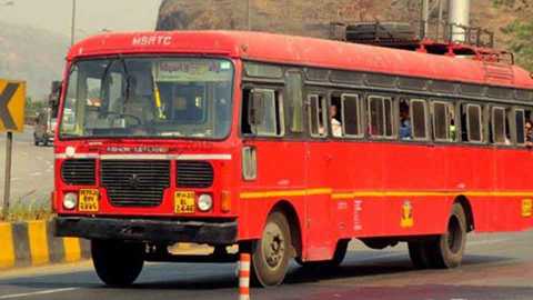 Now ‘Lalpari’ will do the freight; 100 buses deployed for transporting agricultural commodities ...! | आता ‘लालपरी’ करणार मालवाहतूक; शेतीमाल वाहतुकीसाठी १०० बस तैनात...!