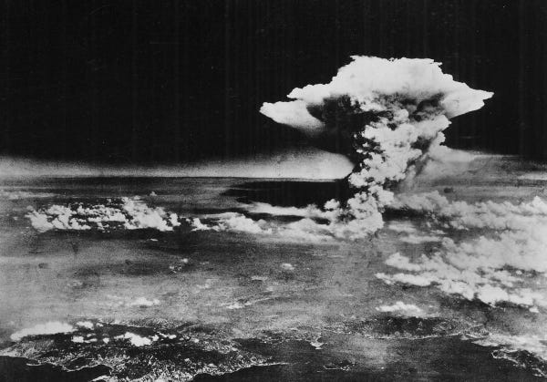 Seventy-five atomic bombs called 'Little Boy' | संहारशक्तीची पंचाहत्तरी, ‘लिटिल बॉय’ नामक अणुबॉम्ब