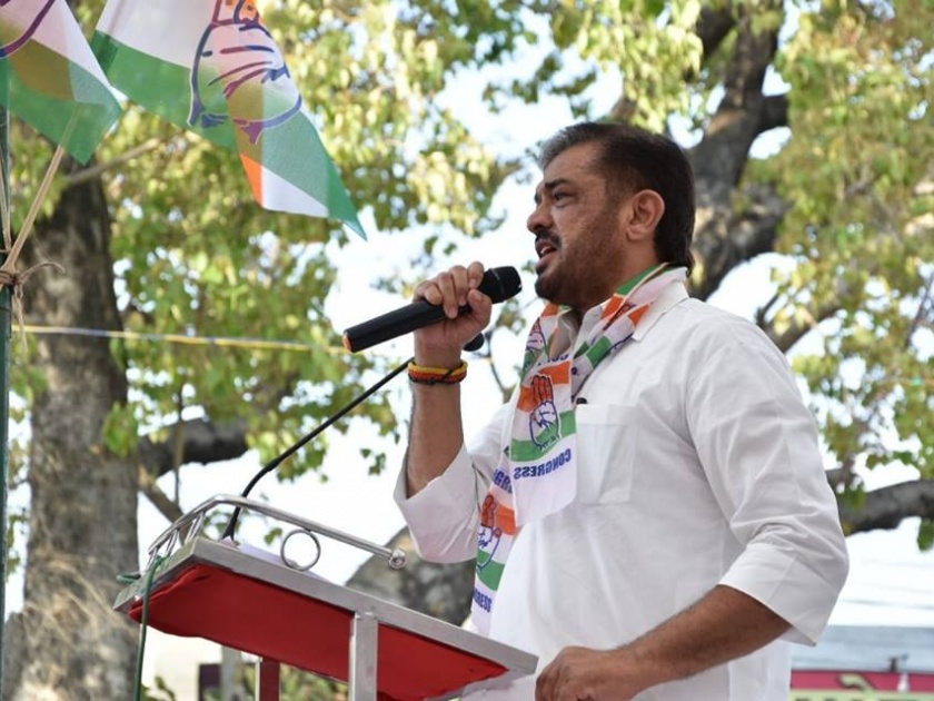 Video: Congress MLA Sunil Kedar threatens villagers viral video on Social Media | Video: काँग्रेस आमदार सुनील केदार यांची गावकऱ्यांना धमकी; भाजपाचा झेंडा लावाल तर... 