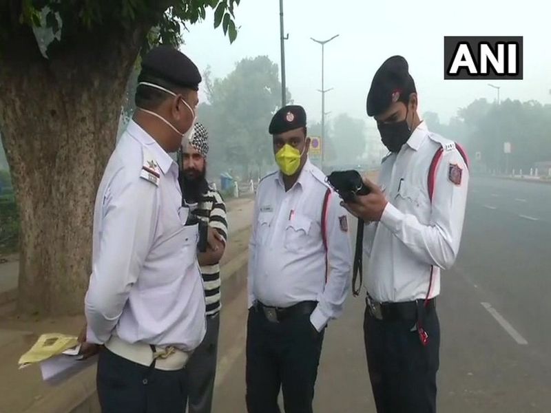 Delhi Chief Minister Arvind Kejriwal If required we can extend Odd-Even scheme | Delhi Pollution : दिल्लीत सम-विषम फॉर्म्युला आणखी वाढवण्याचे संकेत