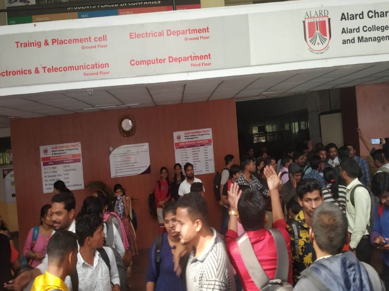 Student angry on MPSC mahapariksha portal, Online Exam | महापरीक्षापोर्टलवरील गोंधळामुळे विद्यार्थी त्रस्त ; ऑनलाईन परिक्षा रद्द करण्याची मागणी