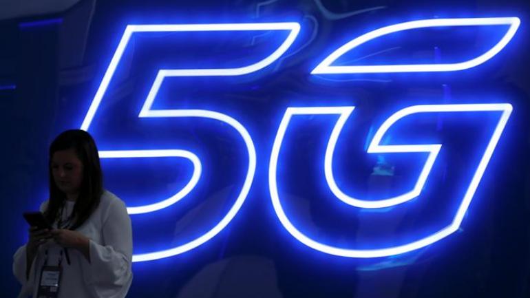 Redmi's affordable 5G mobile will launch next year | व्हा आणखी 'सुपरफास्ट'; रेडमीचा 5G मोबाईल पुढच्या वर्षी, किंमतही खिशाला परवडणारी!