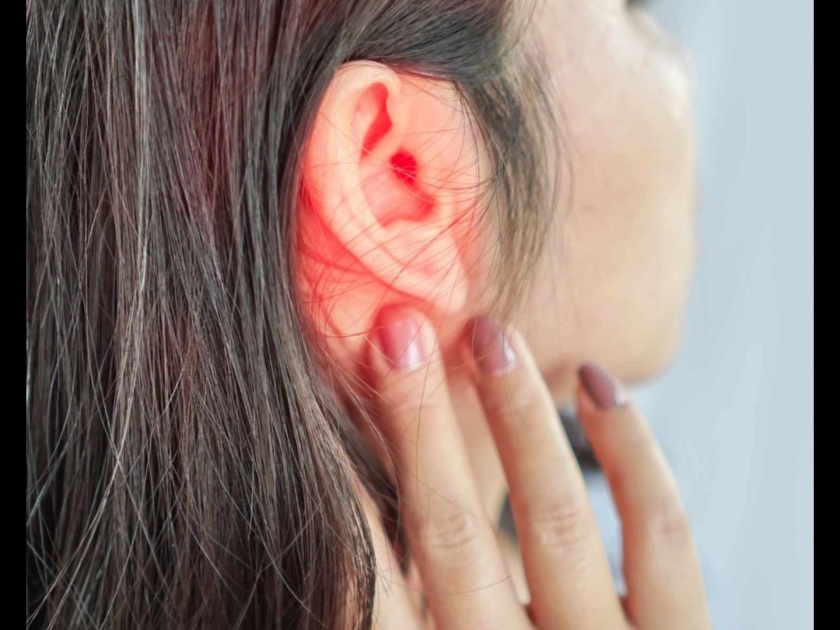 Monsoon ear infection symptoms and causes | पावसाळ्यात या कारणांनी कानात इन्फेक्शनचा असतो धोका, जाणून घ्या लक्षणे