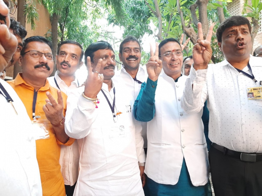 Mahayuti's Ambadas Danave victory in the Legislative Council elections of aurangabad jalana | विधानपरिषद निवडणुकीत महायुतीच्या अंबादास दानवेंनीच उधळला विजयाचा गुलाल