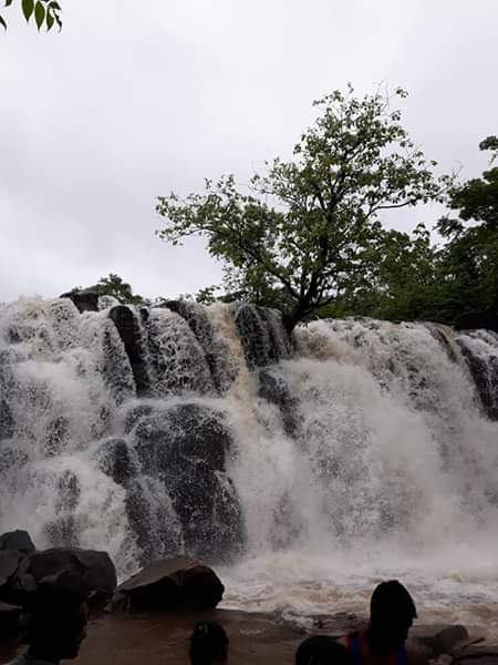 CoronaVirus: Savdav Falls closed for tourists! | CoronaVirus : सावडाव धबधबा पर्यटकांसाठी बंद !