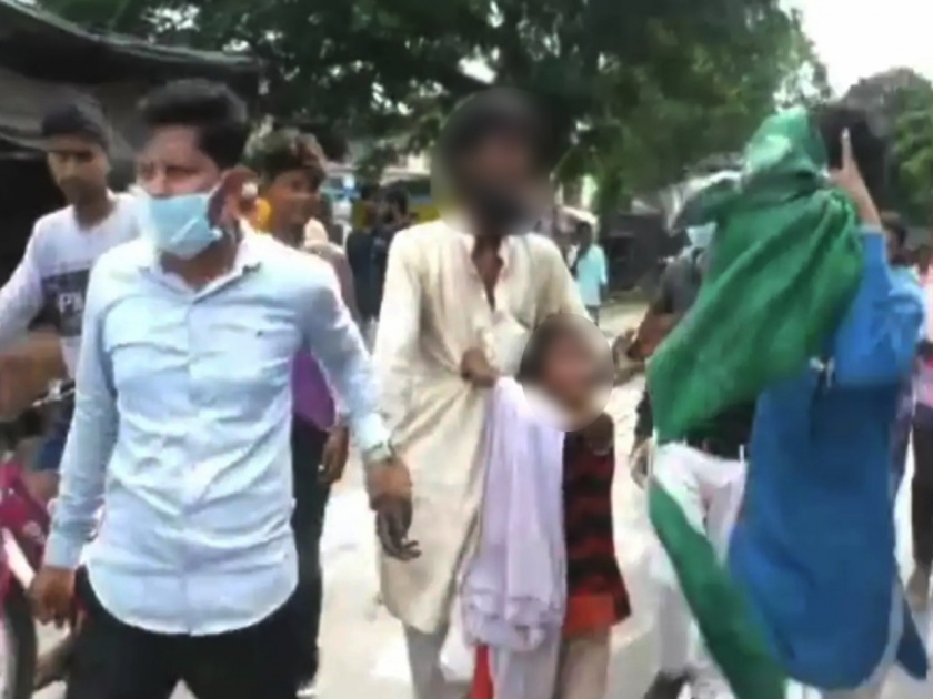 Muslim man assaulted, forced to chant Jai Shri Ram in Kanpur | कानपूरमध्ये मुस्लीम युवकाला भररस्त्यात बेदम मारलं; मुलगी करत होती विनवणी, पण कुणीच नाही ऐकलं