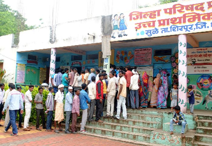 5% voting in Shirpur taluka | शिरपूर तालुक्यात ७० टक्के मतदान