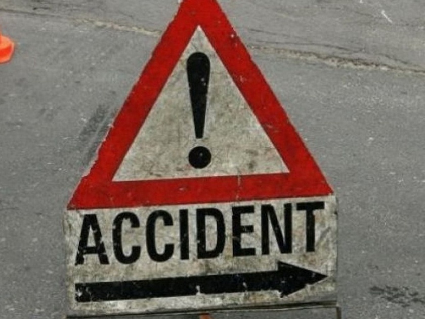  Biking accident on Beed Bypass | बीड बायपासवर दुचाकीस्वाराचा अपघात