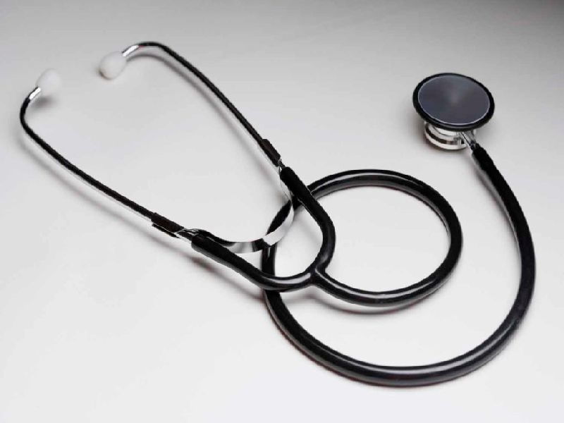illegal death Certificate case : one doctor Suspended | बेकायदेशीर मृत्युदाखला प्रकरणी गोवा मेडिकल कॉलेजचे डॉक्टर निलंबित