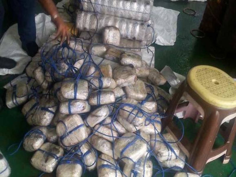 100 kg of dried drugs were seized from Wakola in Mumbai and four arrested in Mumbai | मोठी कारवाई! 1 हजार कोटींचे फेंटानिल ड्रग्ज जप्त; ४ जणांना अटक 