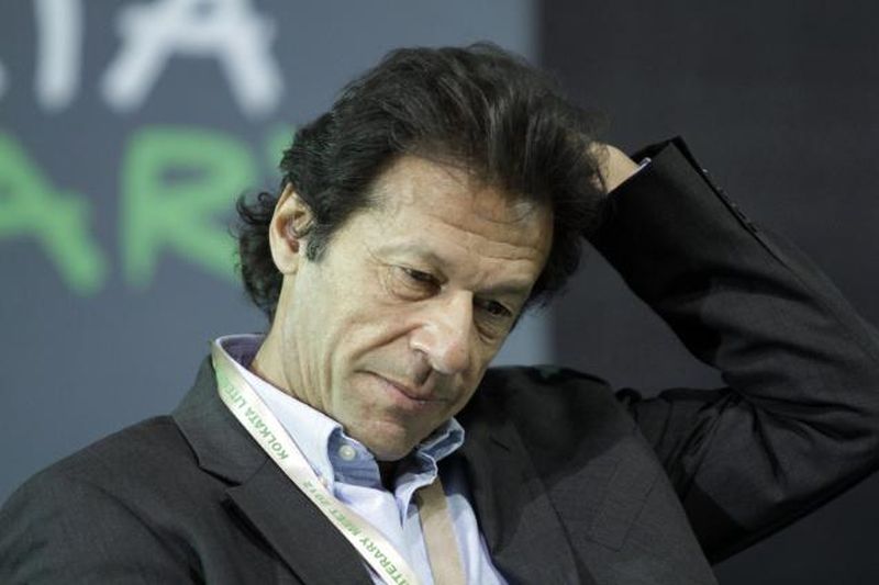 'Imran Khan is the arm of the Army' | 'इम्रान खान लष्कराचा बाहुलाच'