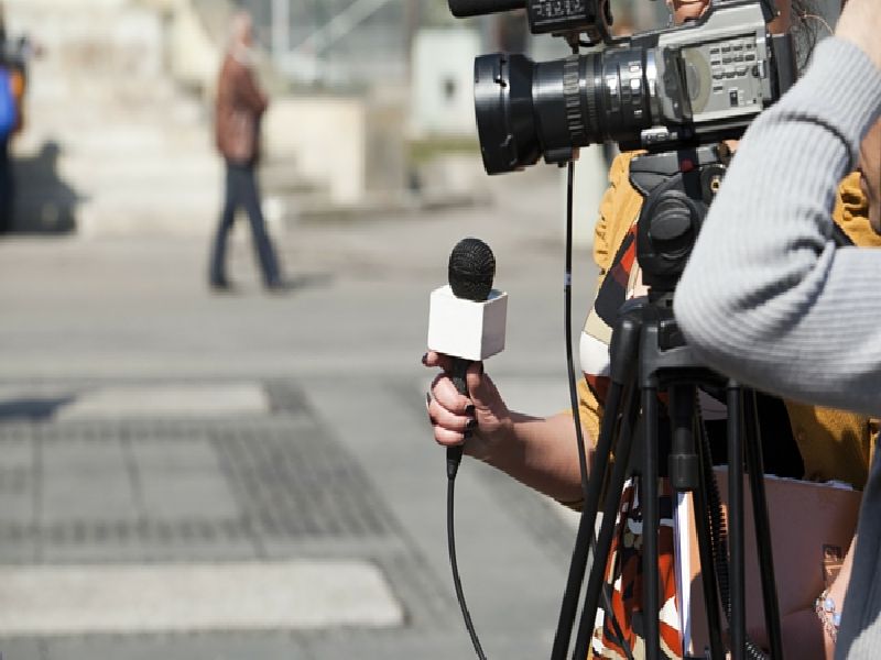 Inquire about action against those journalists | त्या पत्रकारांवरील कारवाईची चौकशी