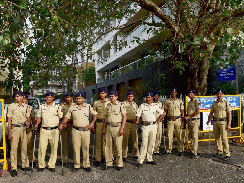 Mumbai police now 'dan 8 hours'! | मुंबई पोलीस आता ‘आॅन ड्युटी ८ तास’!