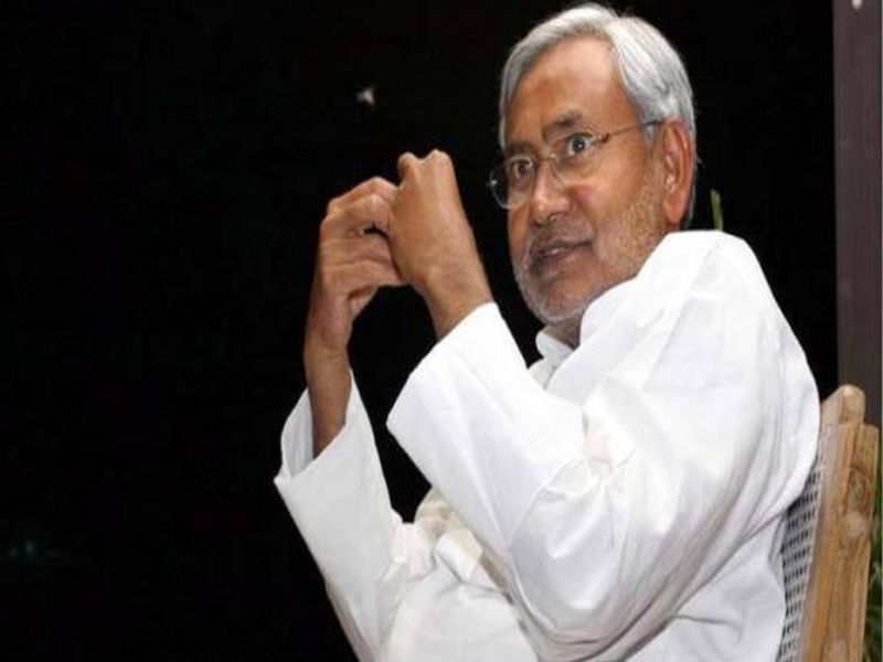 Bihari playwright, Nitish Kumar's party split? | बिहारी नाट्य सुरुच, नितीशकुमारांच्या पक्षात फूट?