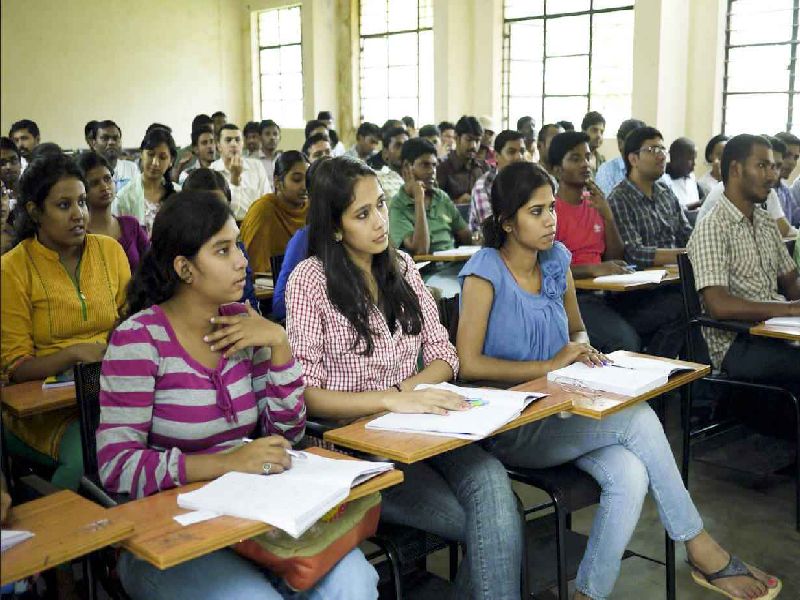 Thousands of students from Nanded district will be deprived of the scholarship | नांदेड जिल्ह्यातील हजारो विद्यार्थी राहणार शिष्यवृत्तीपासून वंचित