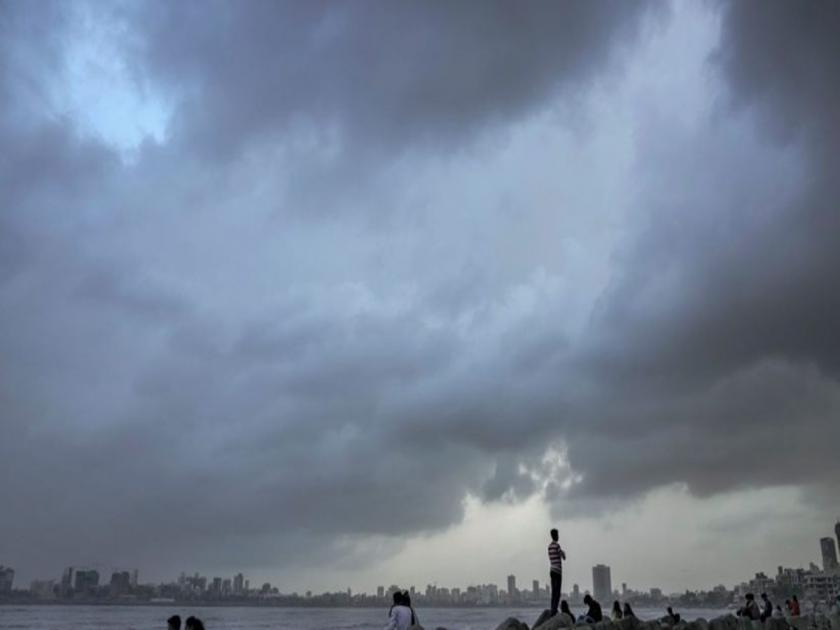 heat in mumbai even when its raining | मुंबईत पाऊस पडूनही उकडतंय, कारण की...